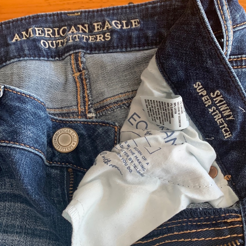 American Eagle Skinny Supper Stretch size 8 Regular